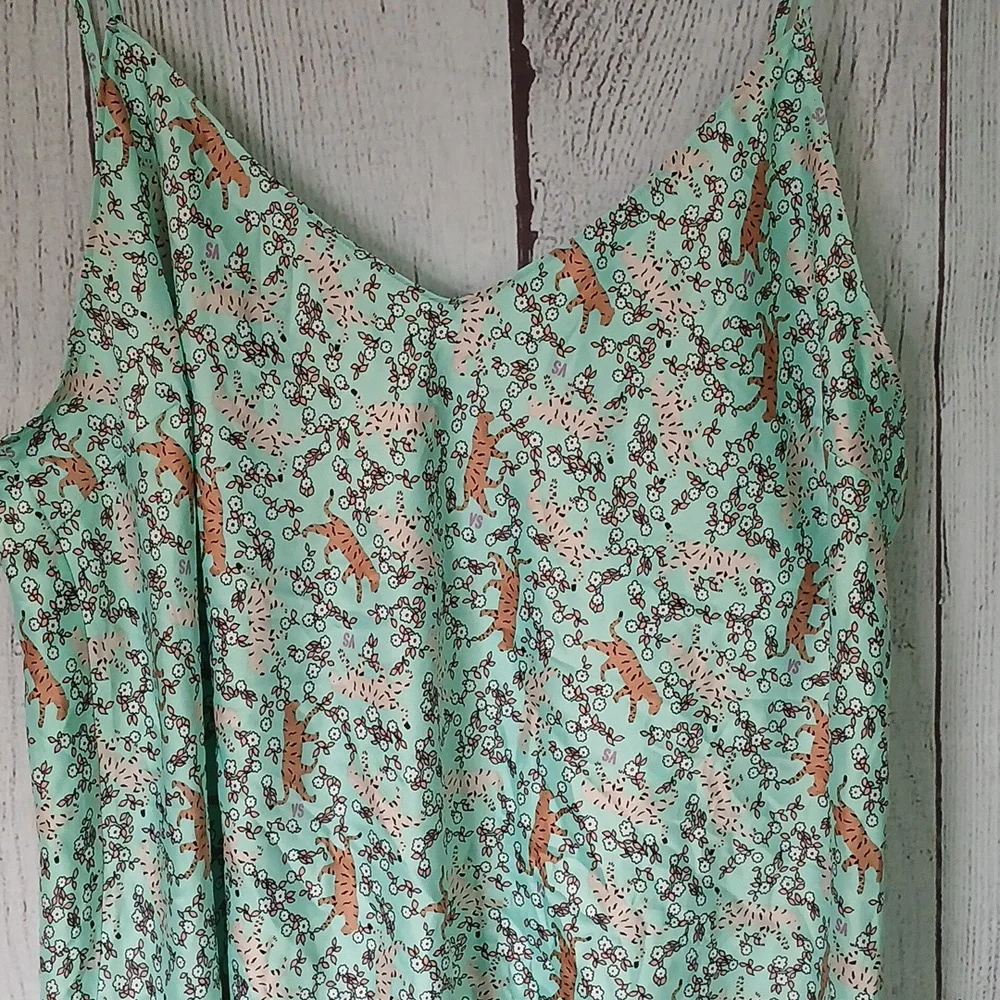 Victoria's Secret NWT pretty tiger floral printed satin cami size Extra Large